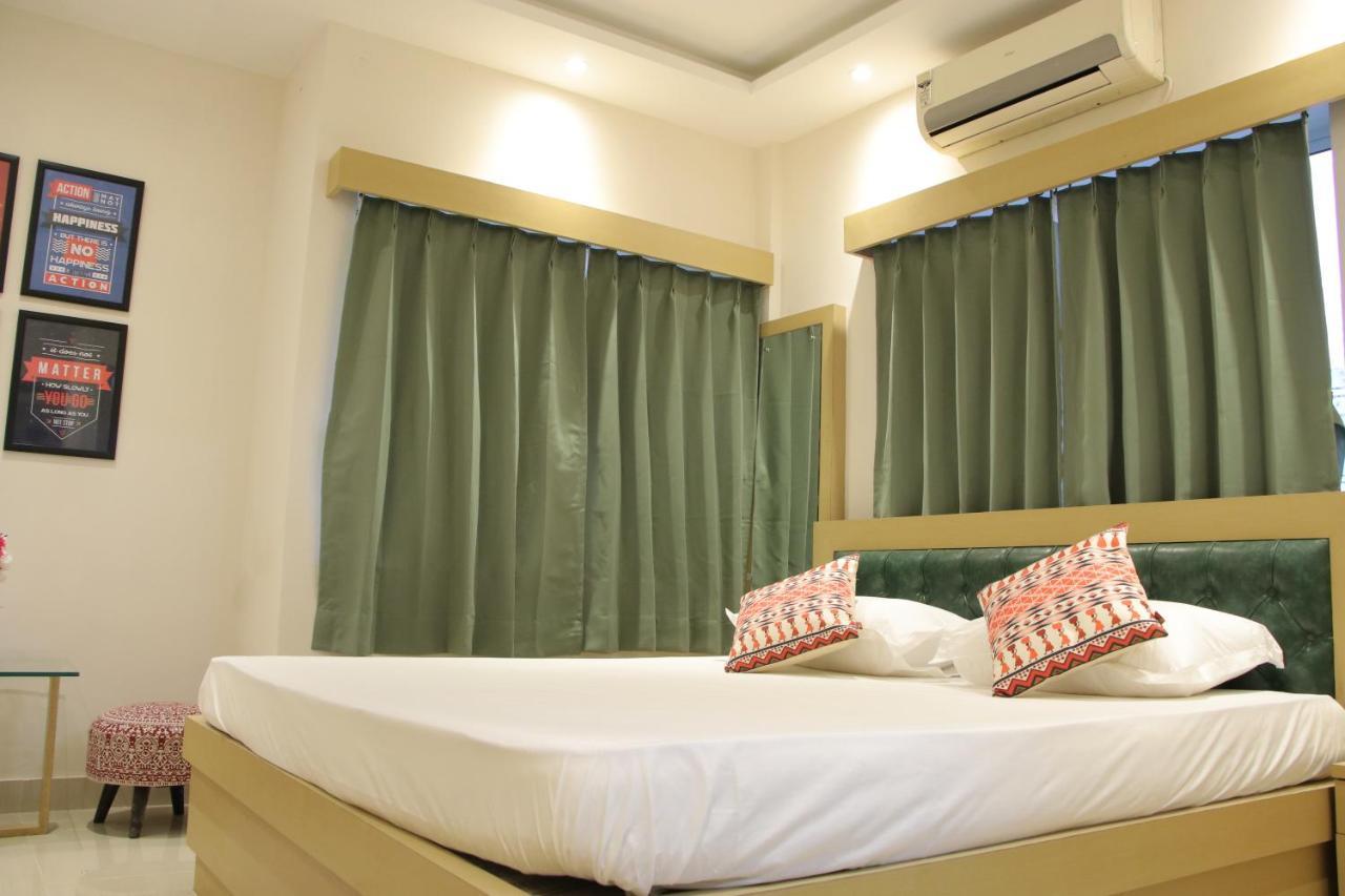 La Cresta Inn Kolkata Bagian luar foto