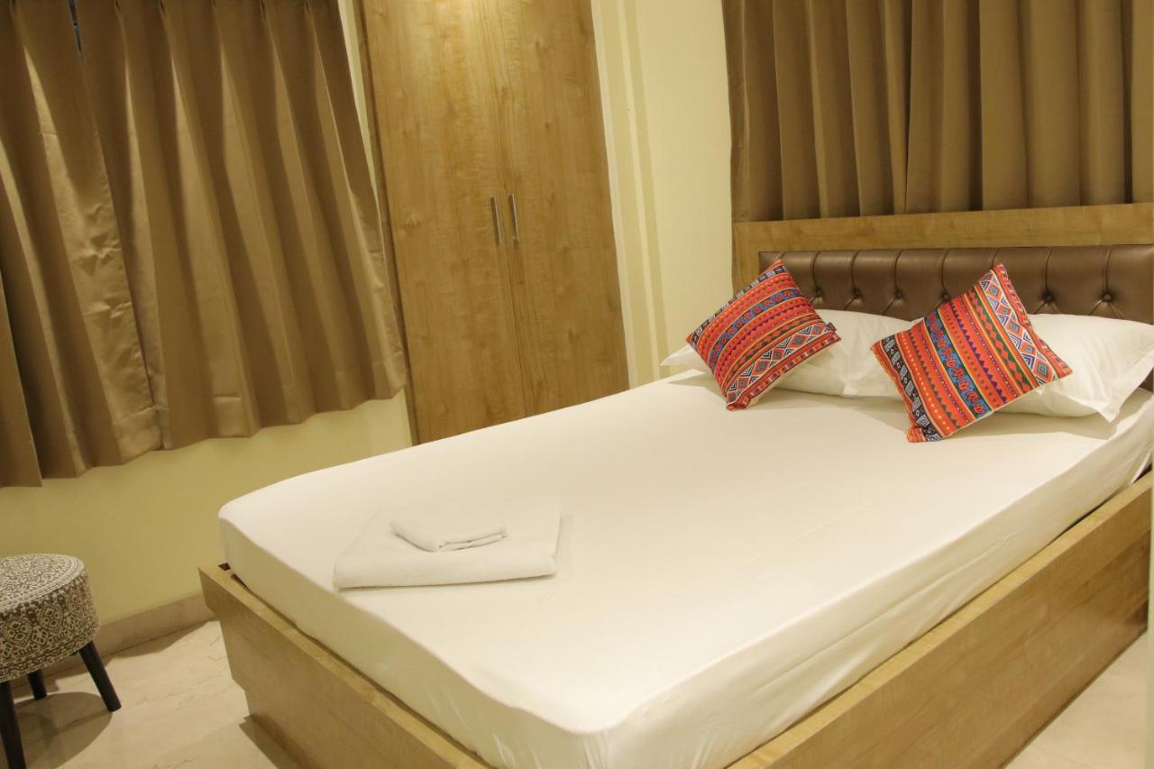 La Cresta Inn Kolkata Bagian luar foto