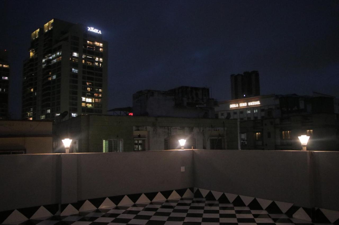 La Cresta Inn Kolkata Bagian luar foto