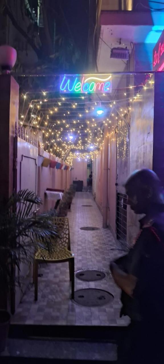 La Cresta Inn Kolkata Bagian luar foto