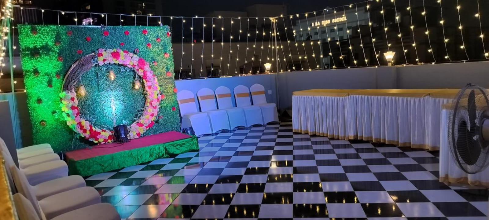 La Cresta Inn Kolkata Bagian luar foto