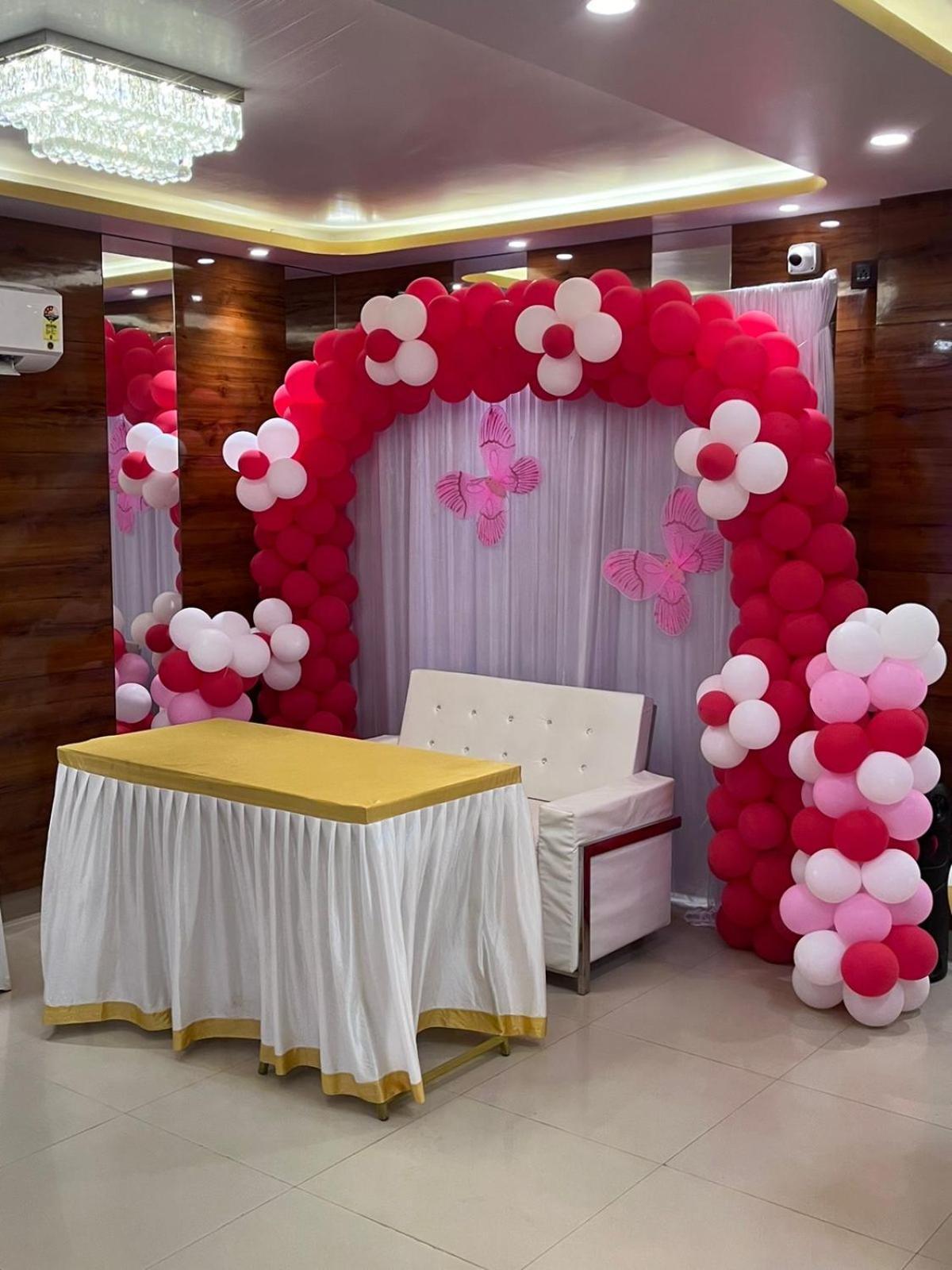 La Cresta Inn Kolkata Bagian luar foto